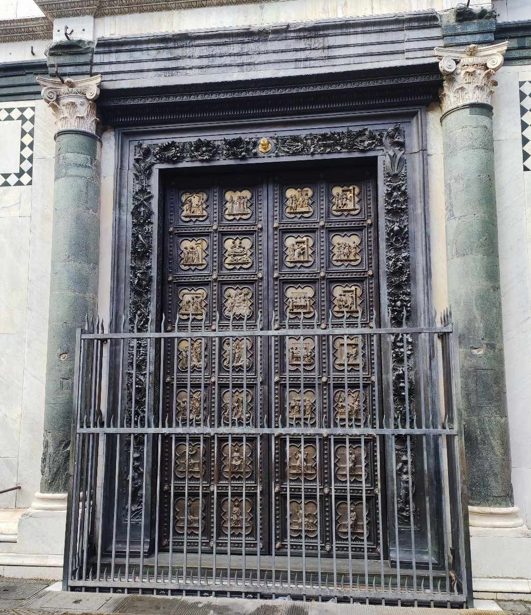 South Gate of Baptistery.jpg
