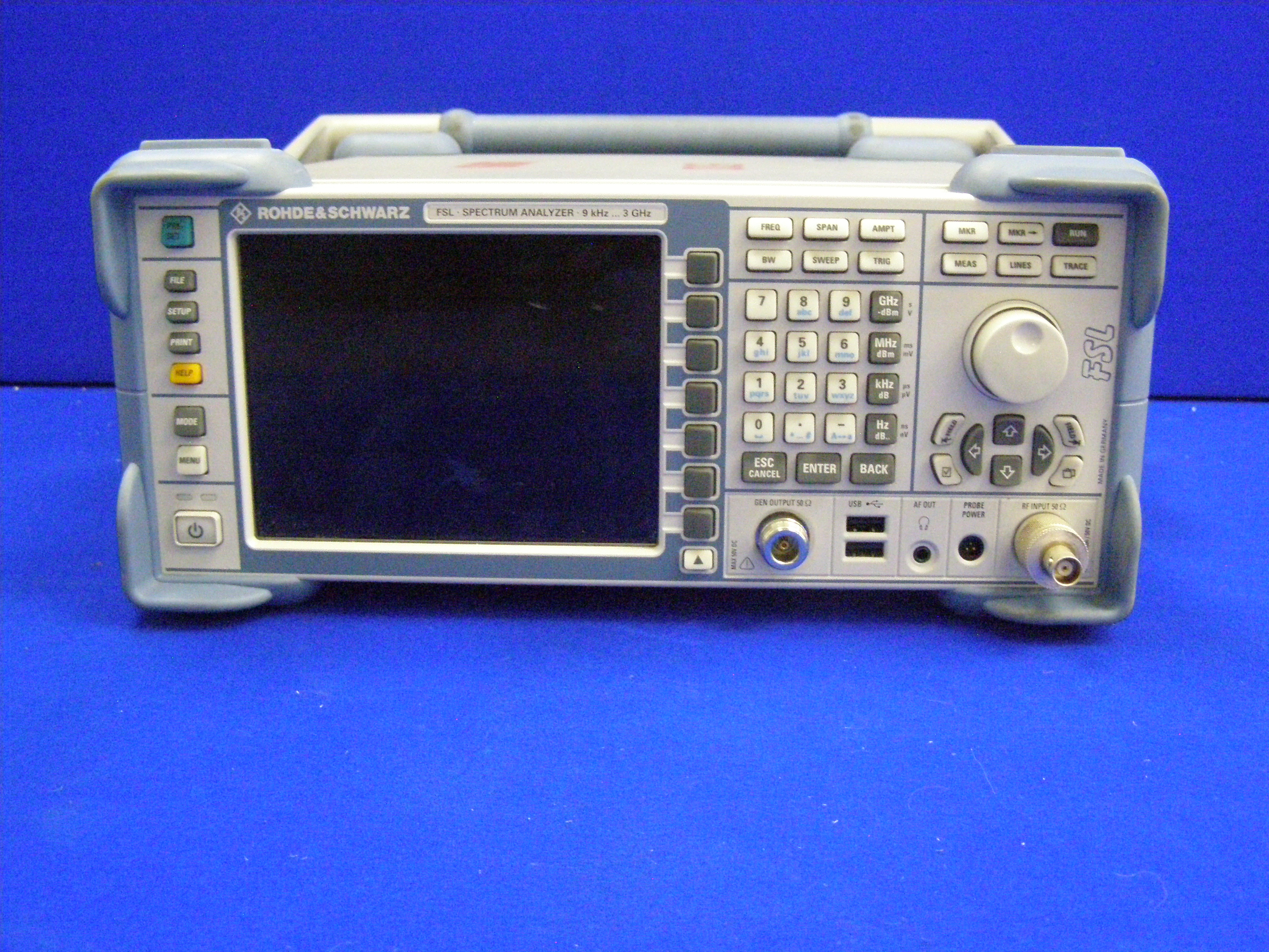 rohde and schwarz spectrum analyser.JPG