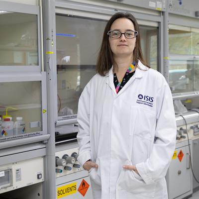 Sarah Youngs in the lab