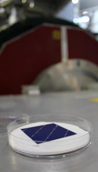 Solar cell sample and HiFI.jpg